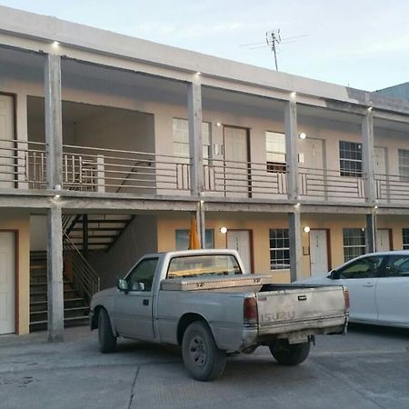Hotel Estrella Matamoros  Exteriör bild