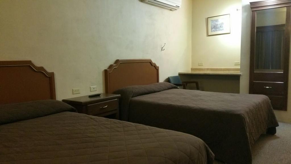 Hotel Estrella Matamoros  Exteriör bild