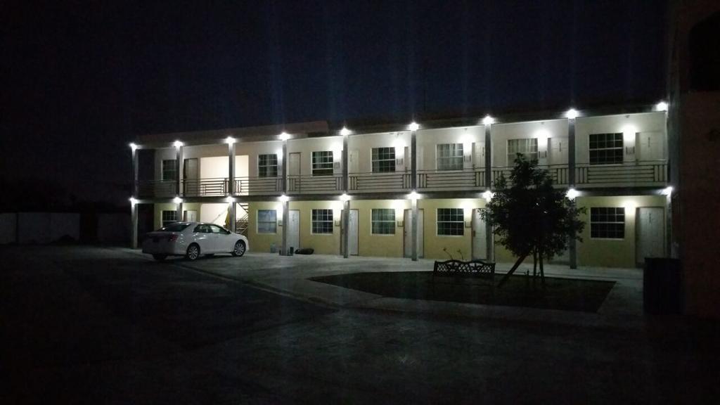 Hotel Estrella Matamoros  Exteriör bild