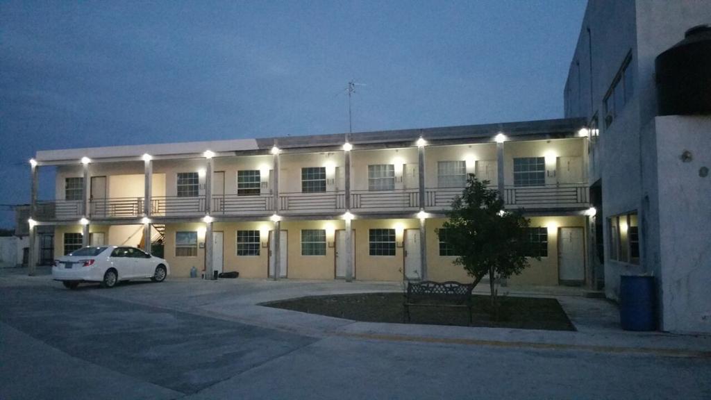 Hotel Estrella Matamoros  Exteriör bild